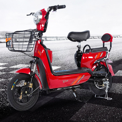 Haut scooter électrique sans brosse de moto du kilomètrage 350W avec la batterie démontable