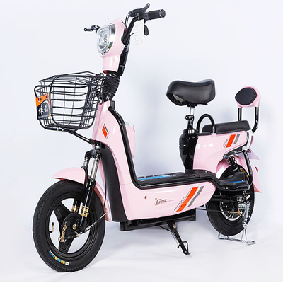 Haut scooter électrique sans brosse de moto du kilomètrage 350W avec la batterie démontable