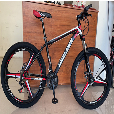 26" vélo de montagne en acier à haut carbone d'équitation d'Off Road