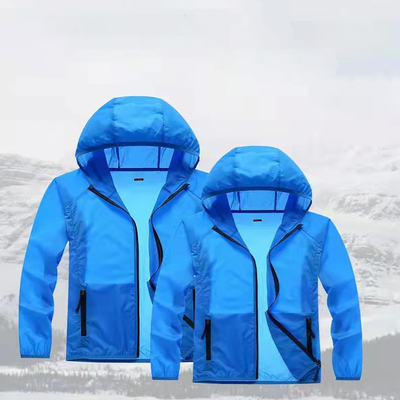 Habillement UV de luxe de protection d'Eco d'Upf 50 en nylon de Spandex de 96% 4% des femmes Sun à l'épreuve de fermeture éclair respirable du Hoodie